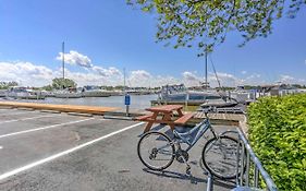 Charming Port Clinton Condo With Community Amenities